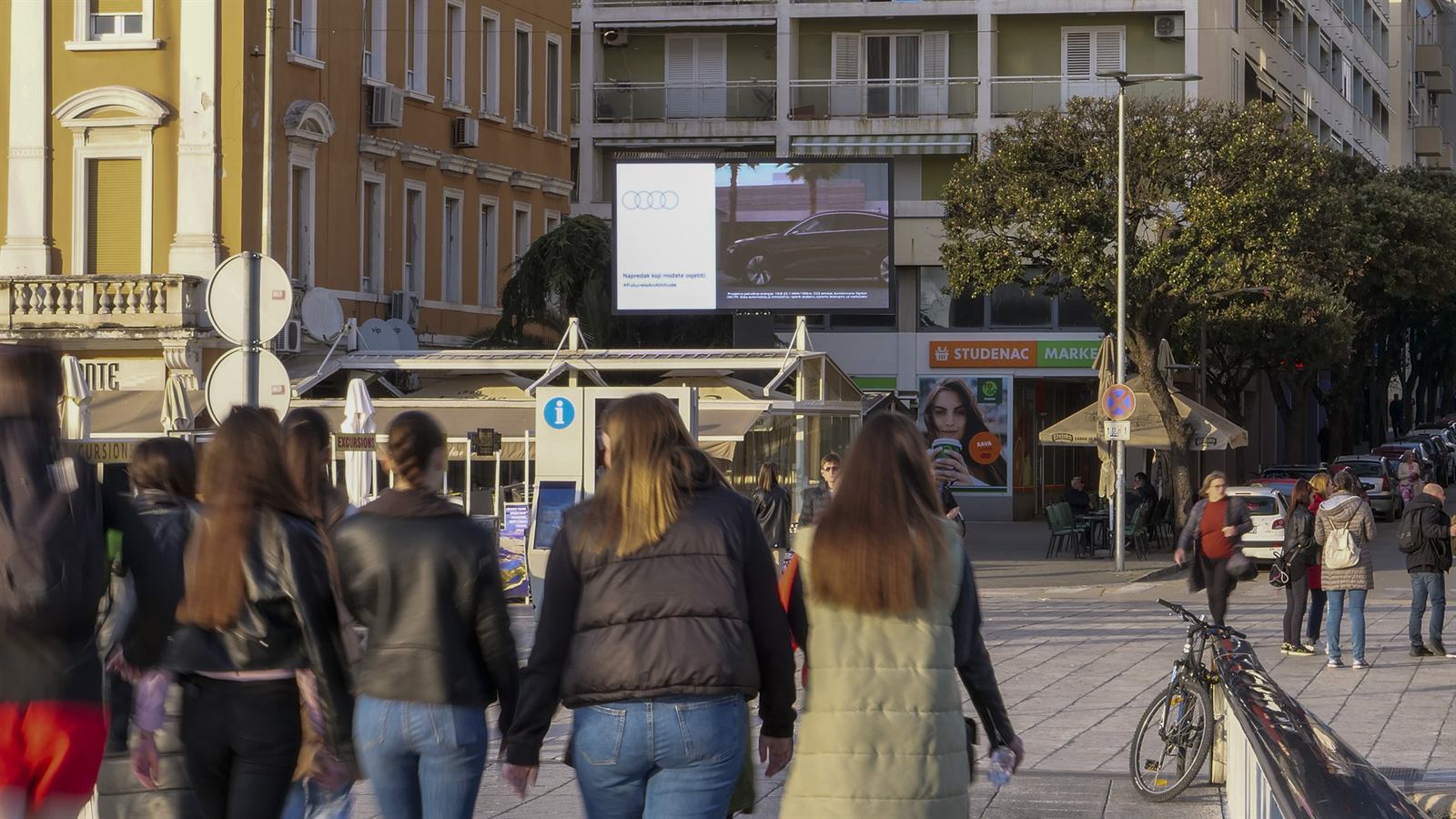 LED ekran Zadar — Obala kneza Branimira